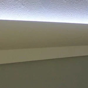 LC02 – 110mm Uplight LED Cornice 2m